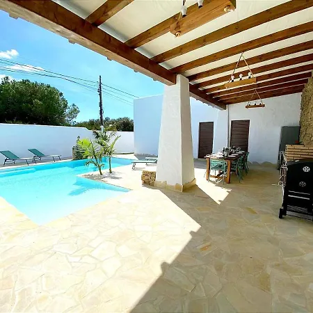 Galdana Villa *